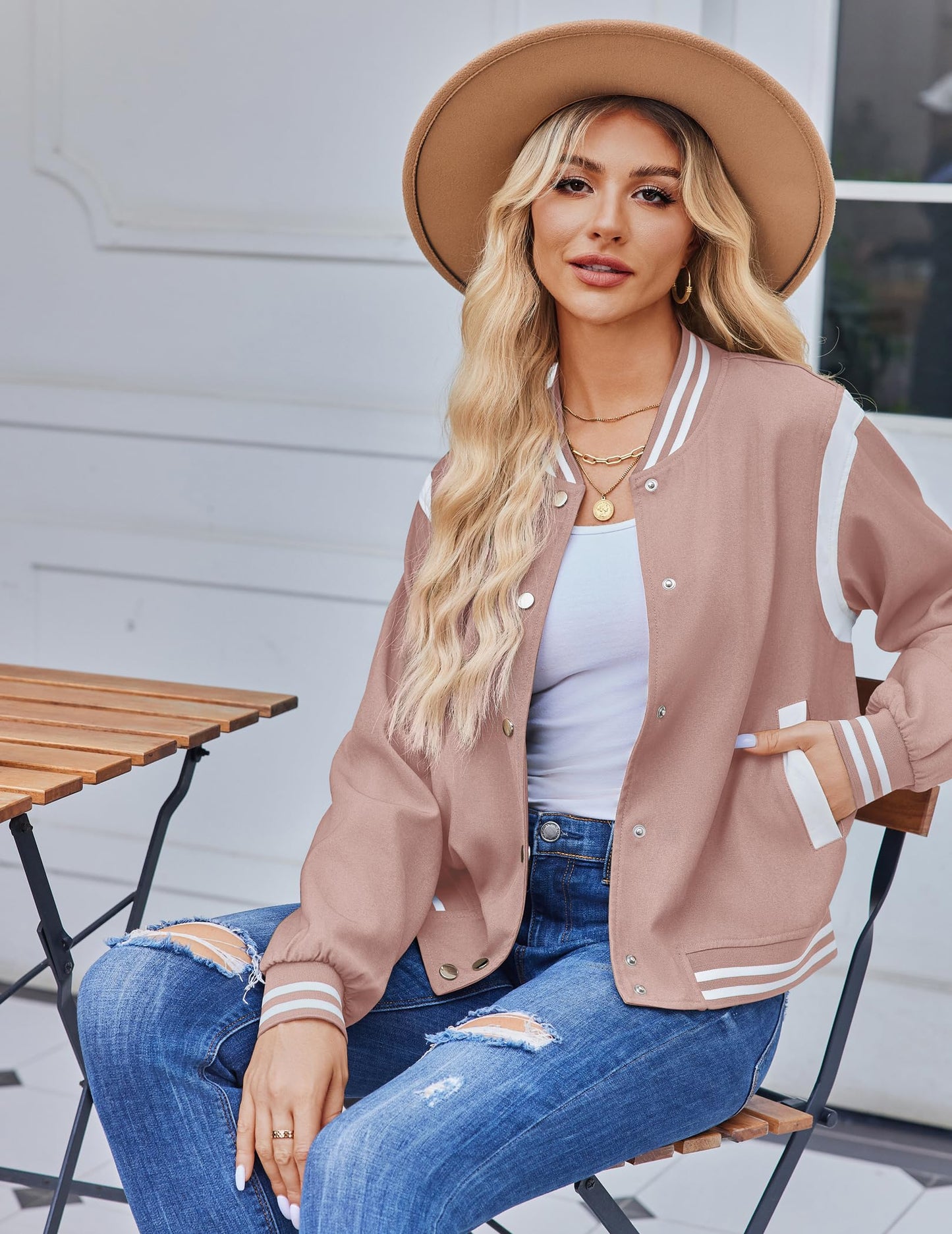 Zeagoo Varsity Bomber Jacket Women 2025 Fall Fashion Casual Trendy Lightweight Coats Loose School Outerwear with Pockets Pink